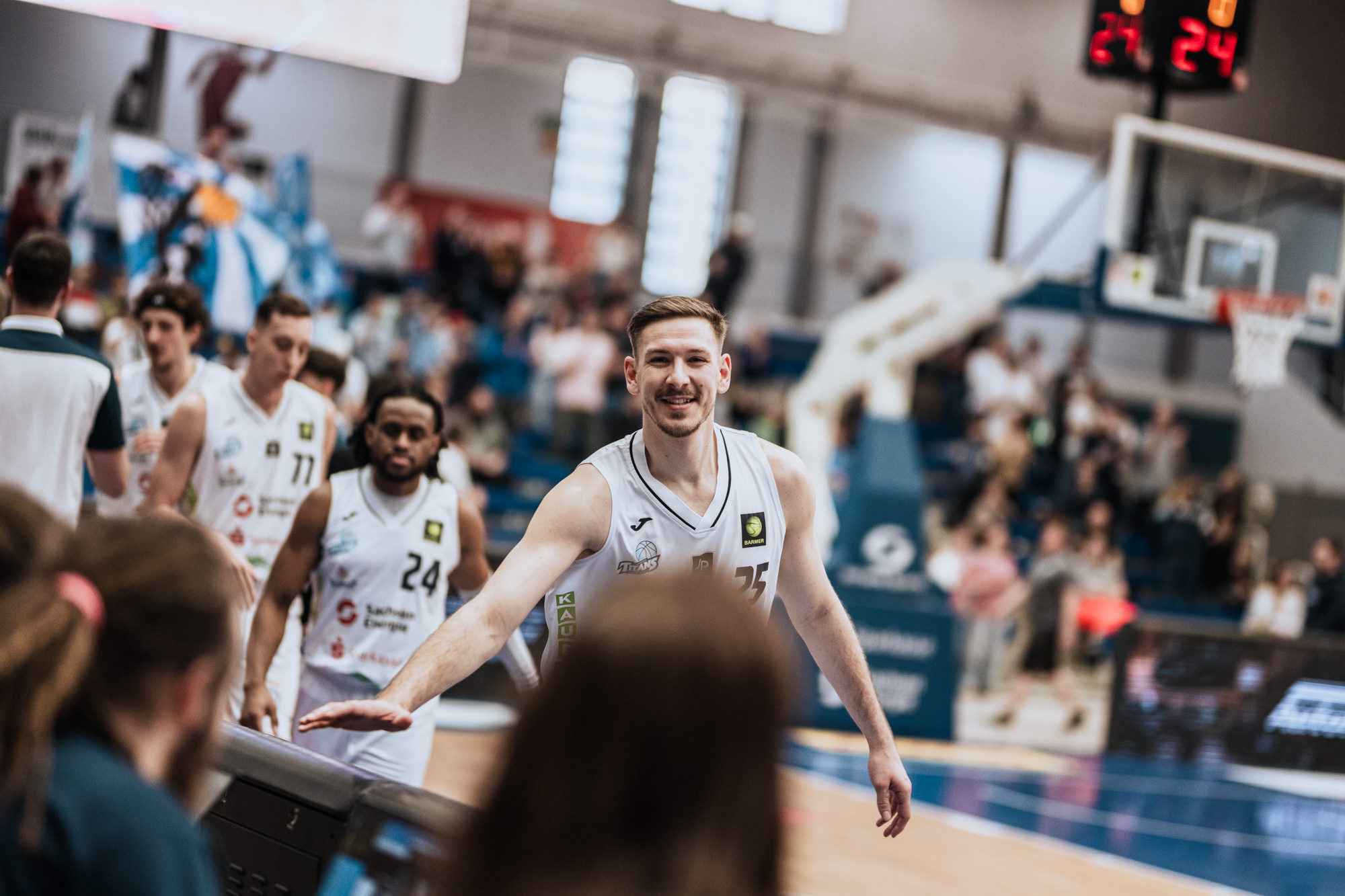 ProB: Elbriesen beweisen gegen Ludwigsburger Talente Heimstärke